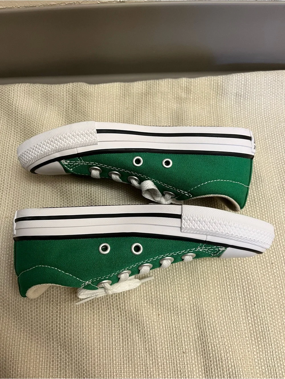 Converse Kids Low Top Canvas Sneakers - Green with White Accents Size Youth 12